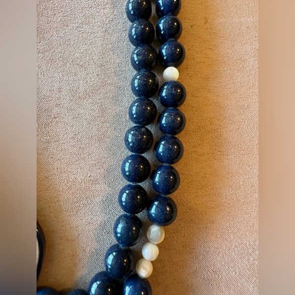 Vintage Bead and Shell inlaid blue and white statement necklace! Stunning! - Picture 3 of 8